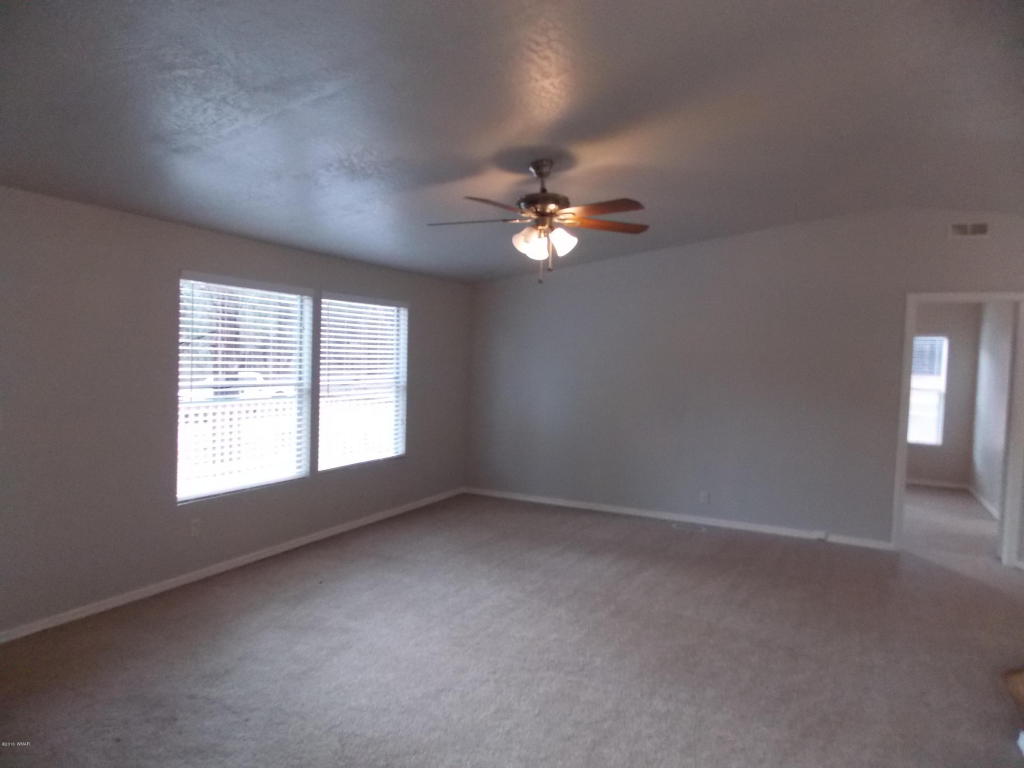 2866 Rainbow Trail, Overgaard, AZ 85933