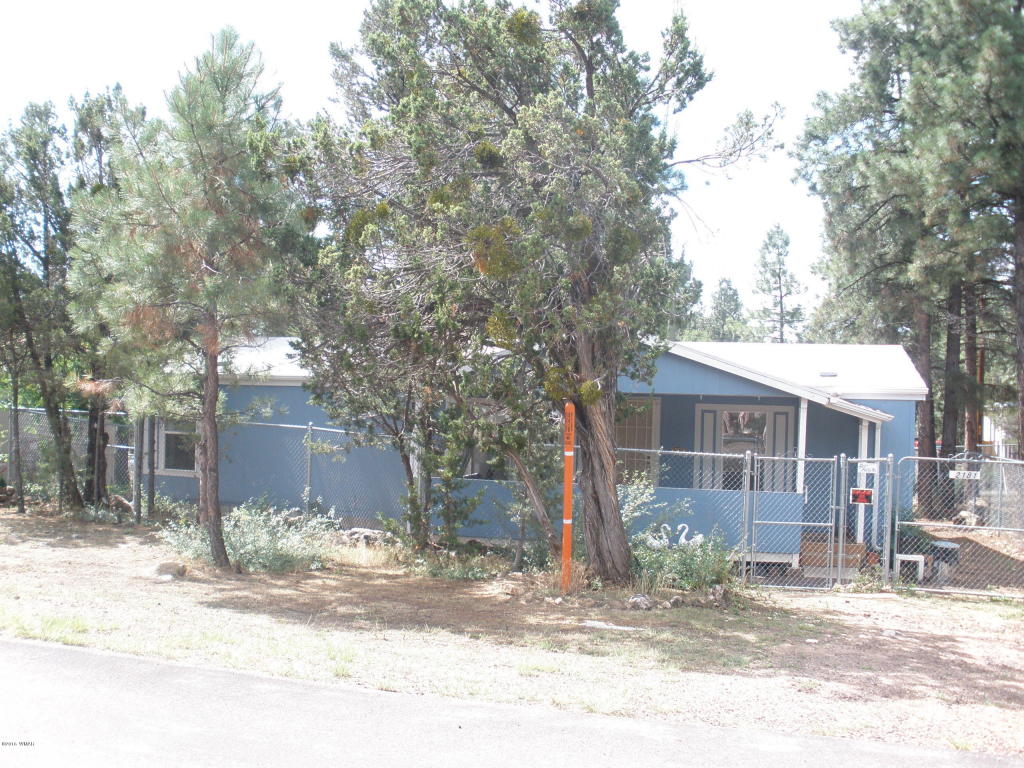 2181 Western Star, Overgaard, AZ 85933