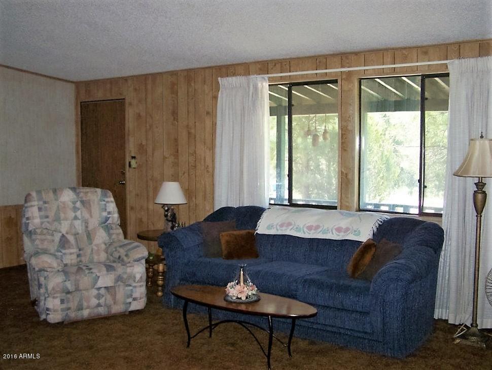 3152 Tonto Drive, Overgaard, AZ 85933