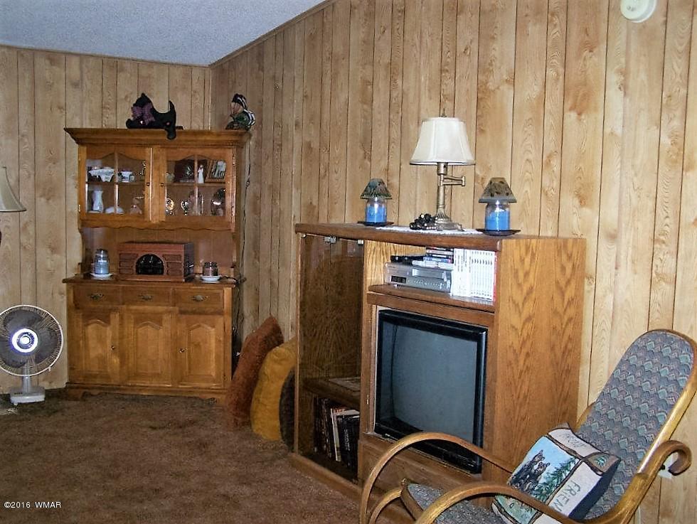 3152 Tonto Drive, Overgaard, AZ 85933