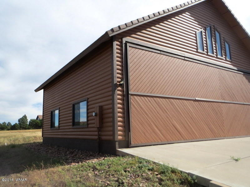 Lot 536 Hangar, Overgaard, AZ 85933