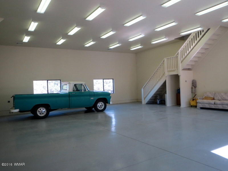 Lot 536 Hangar, Overgaard, AZ 85933