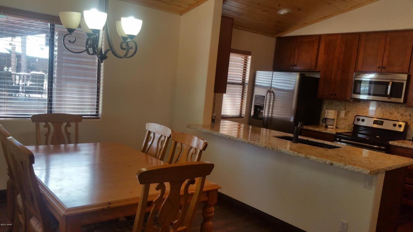 2710 High Pine Loop, Overgaard, AZ 85933