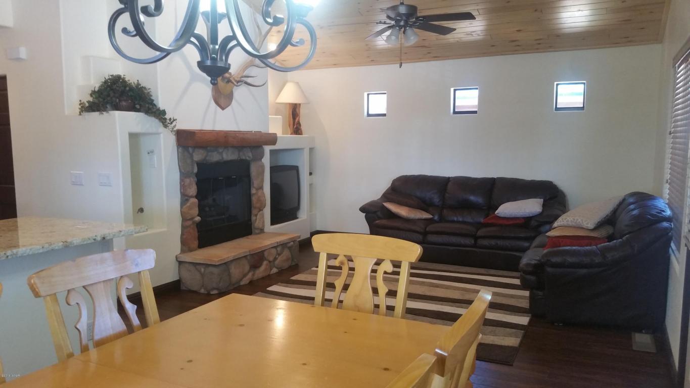 2710 High Pine Loop, Overgaard, AZ 85933