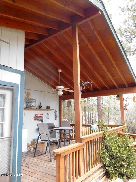 3337 Pine Cone Drive, Overgaard, AZ 85933