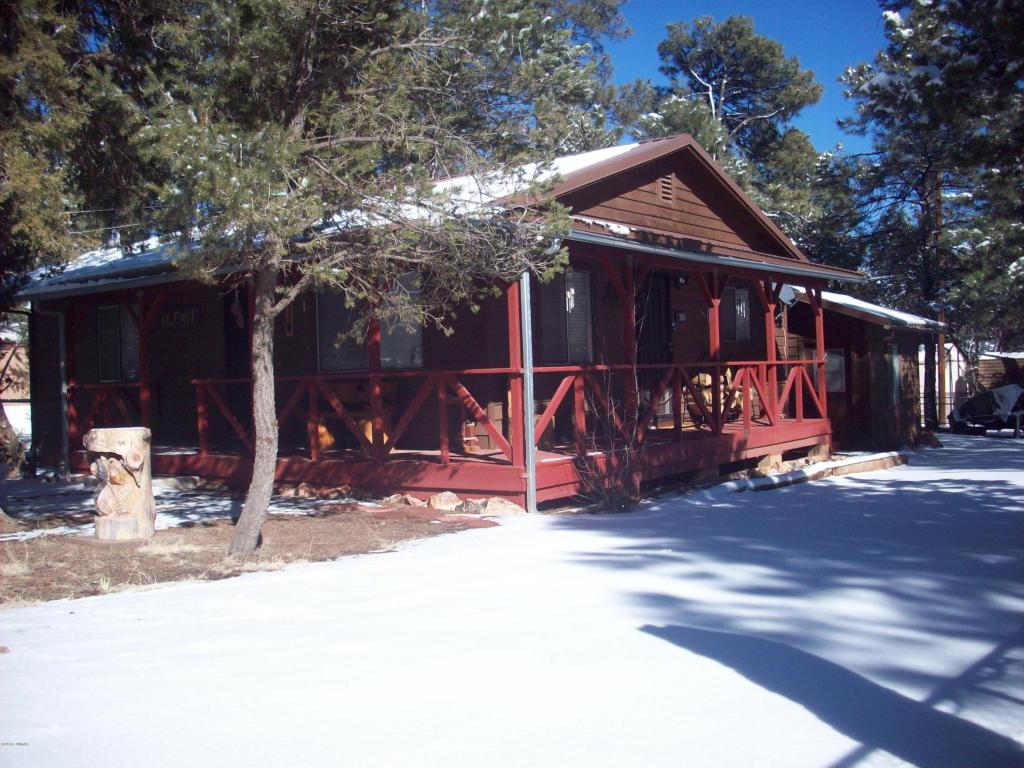 2959 Hunters Rd., Overgaard, AZ 85933