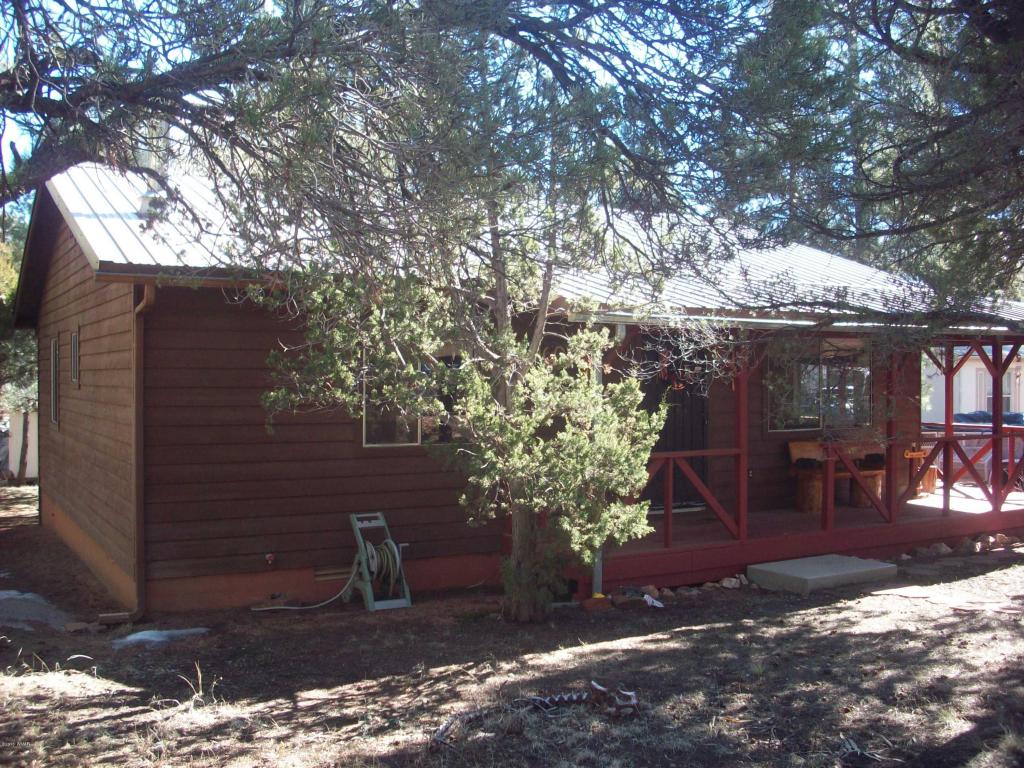 2959 Hunters Rd., Overgaard, AZ 85933