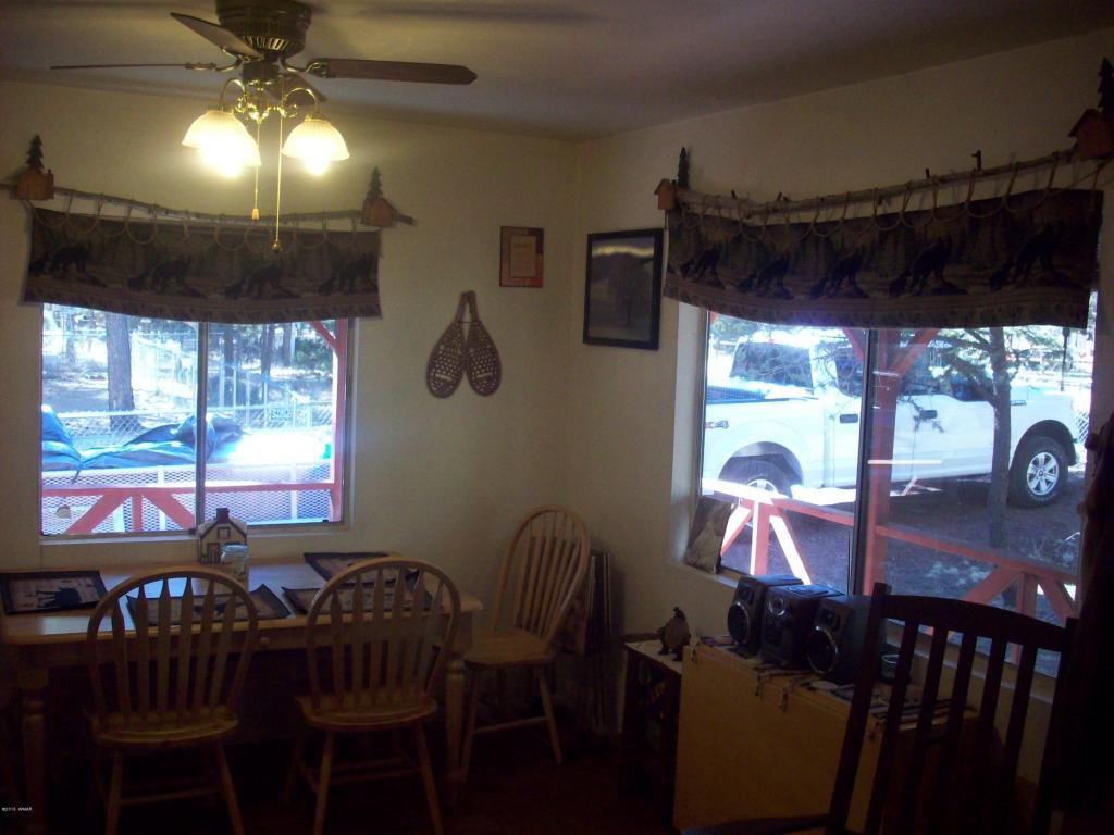 2959 Hunters Rd., Overgaard, AZ 85933