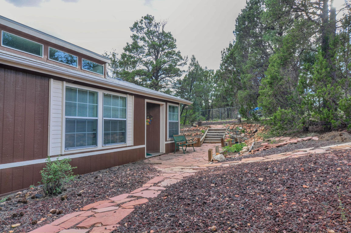 3009 Aspen Road, Overgaard, AZ 85933