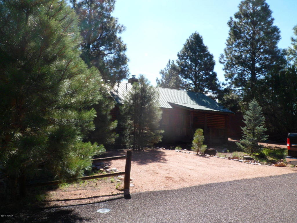 2649 Lodge Loop, Overgaard, AZ 85933