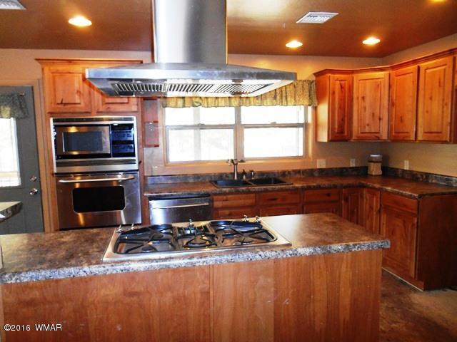 2131 Cottontail Road, Overgaard, AZ 85933