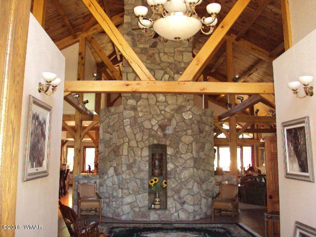 2864 CHANDELLE Lane, Overgaard, AZ 85933