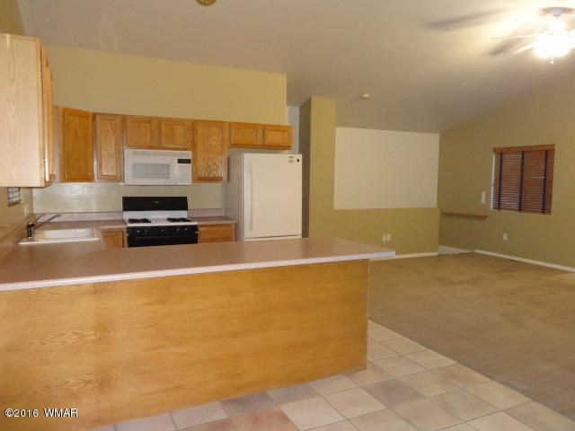 546 S Walnut Creek Loop, Pinetop, AZ 85935