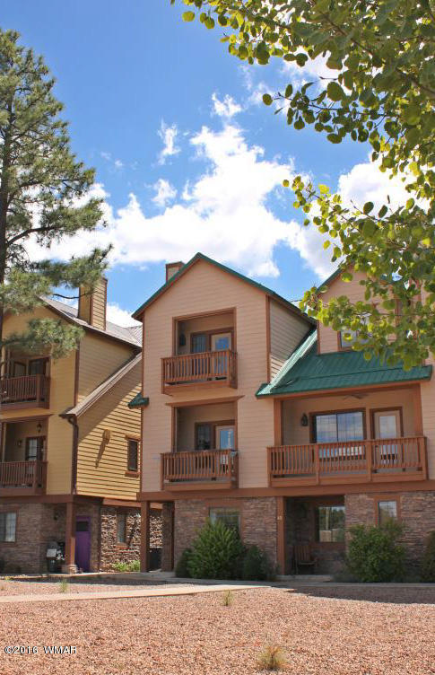 93 E WHITE MOUNTAIN Boulevard, Pinetop, AZ 85935