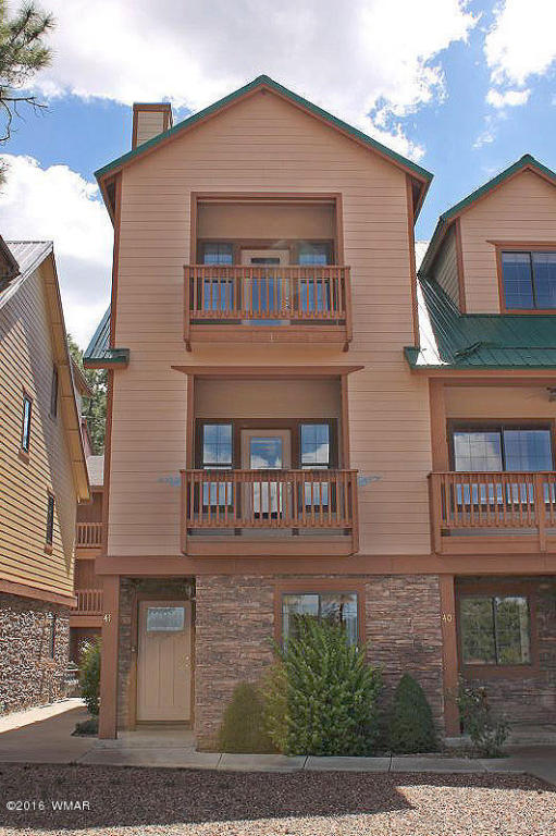 93 E WHITE MOUNTAIN Boulevard, Pinetop, AZ 85935