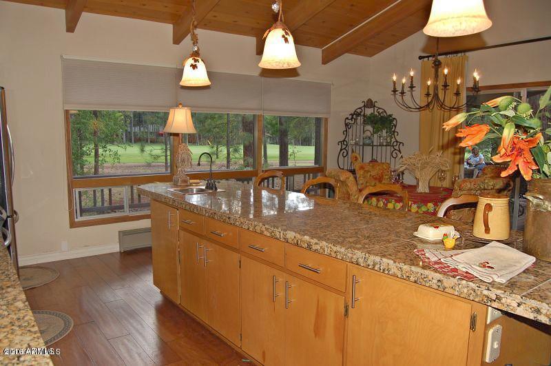 7139 N Bucksprings Road, Pinetop, AZ 85935