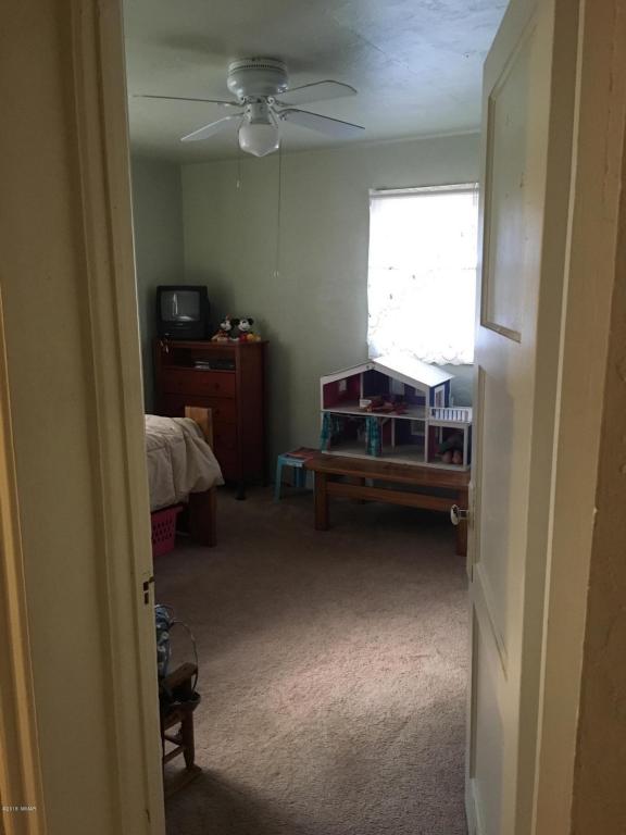 160 S 4TH West Street, St. Johns, AZ 85936