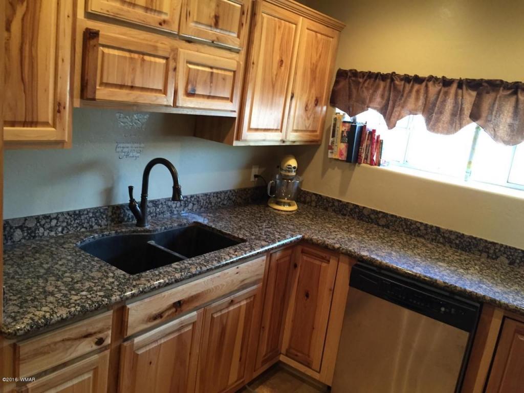 490 S 1st East, St. Johns, AZ 85936