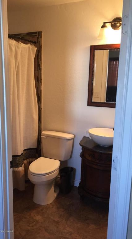 490 S 1st East, St. Johns, AZ 85936