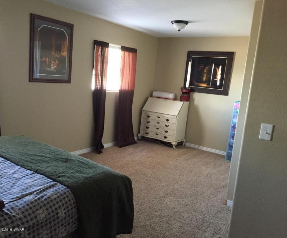 490 S 1st East, St. Johns, AZ 85936