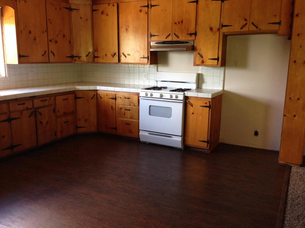 390 N 2ND, St. Johns, AZ 85936