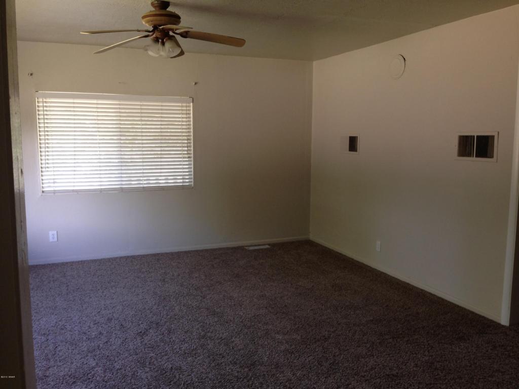 390 N 2ND, St. Johns, AZ 85936