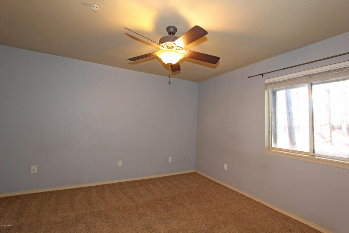 1185 W University Avenue, Flagstaff, AZ 86001
