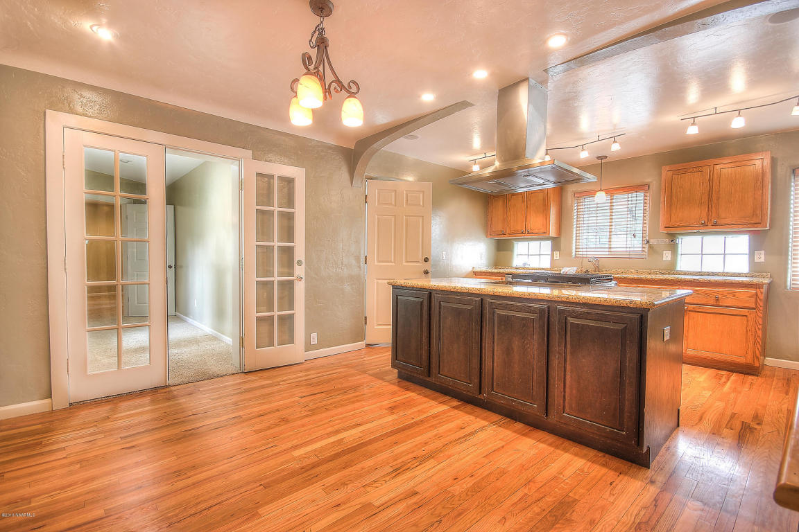 902 N Leroux Street, Flagstaff, AZ 86001