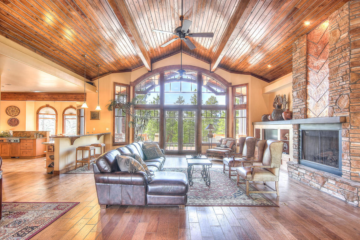 40 N Lake Hills Drive, Flagstaff, AZ 86004