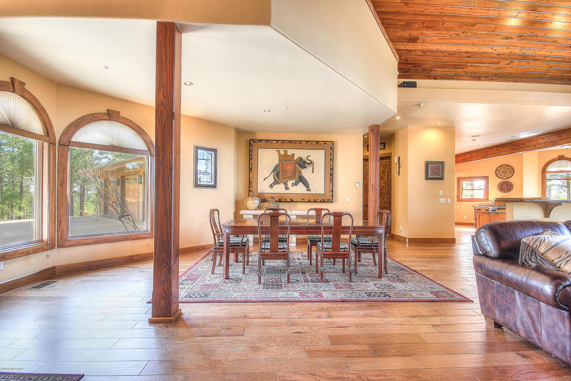 40 N Lake Hills Drive, Flagstaff, AZ 86004