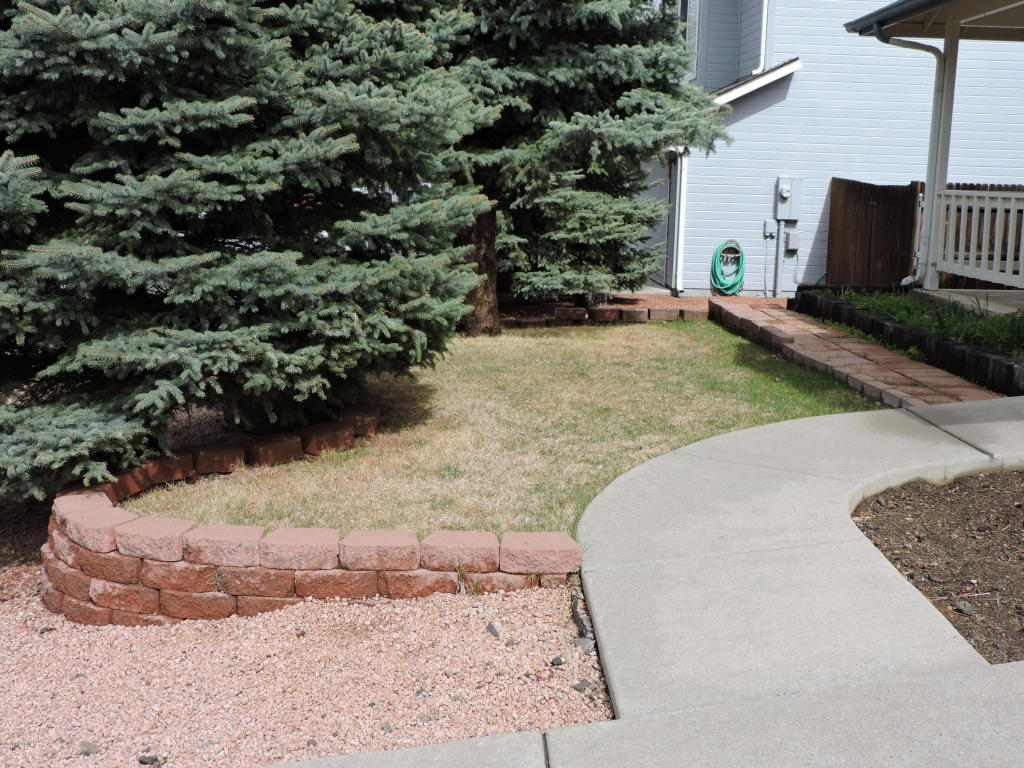 6629 N Eagle Crest Drive, Flagstaff, AZ 86004
