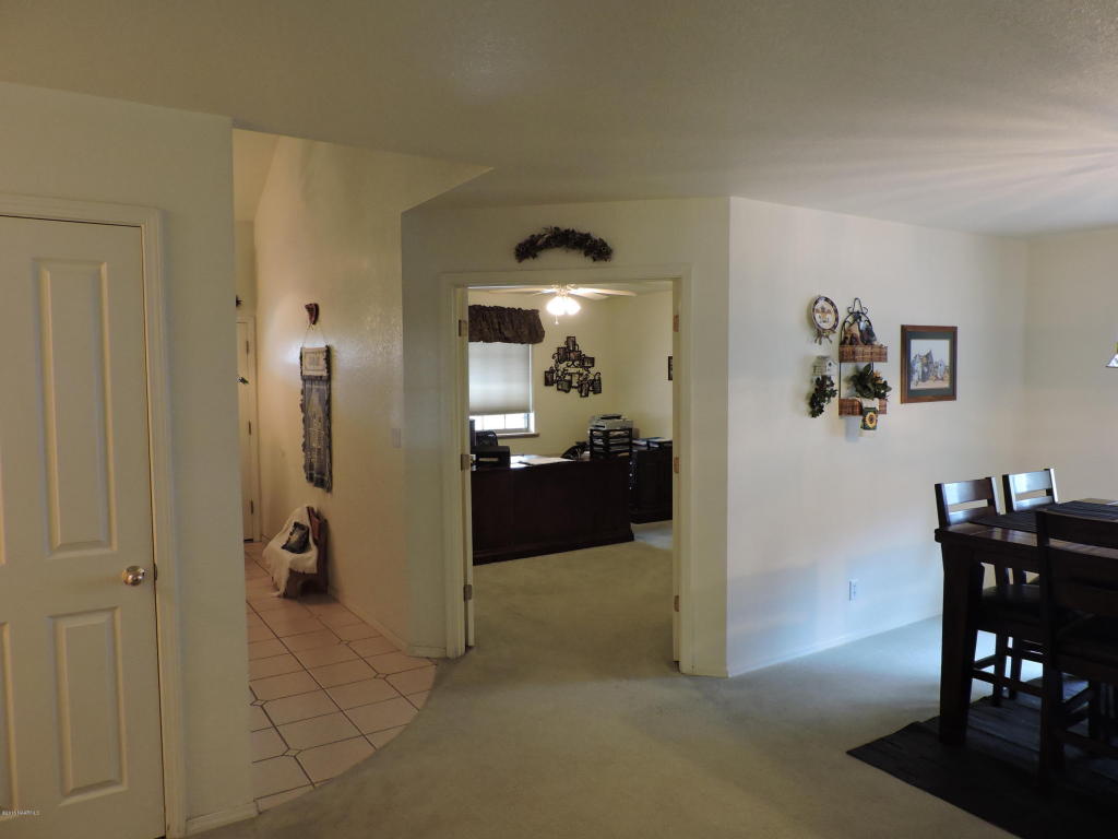 6629 N Eagle Crest Drive, Flagstaff, AZ 86004