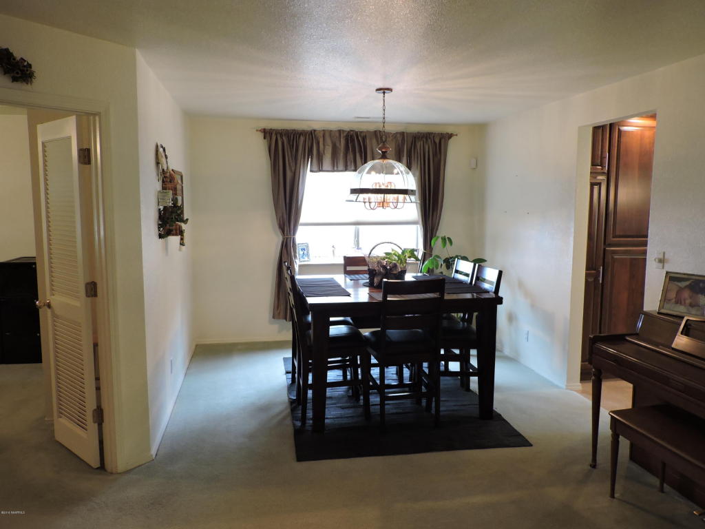 6629 N Eagle Crest Drive, Flagstaff, AZ 86004