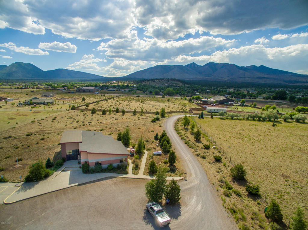 6134 E Black Bill Road, Flagstaff, AZ 86004