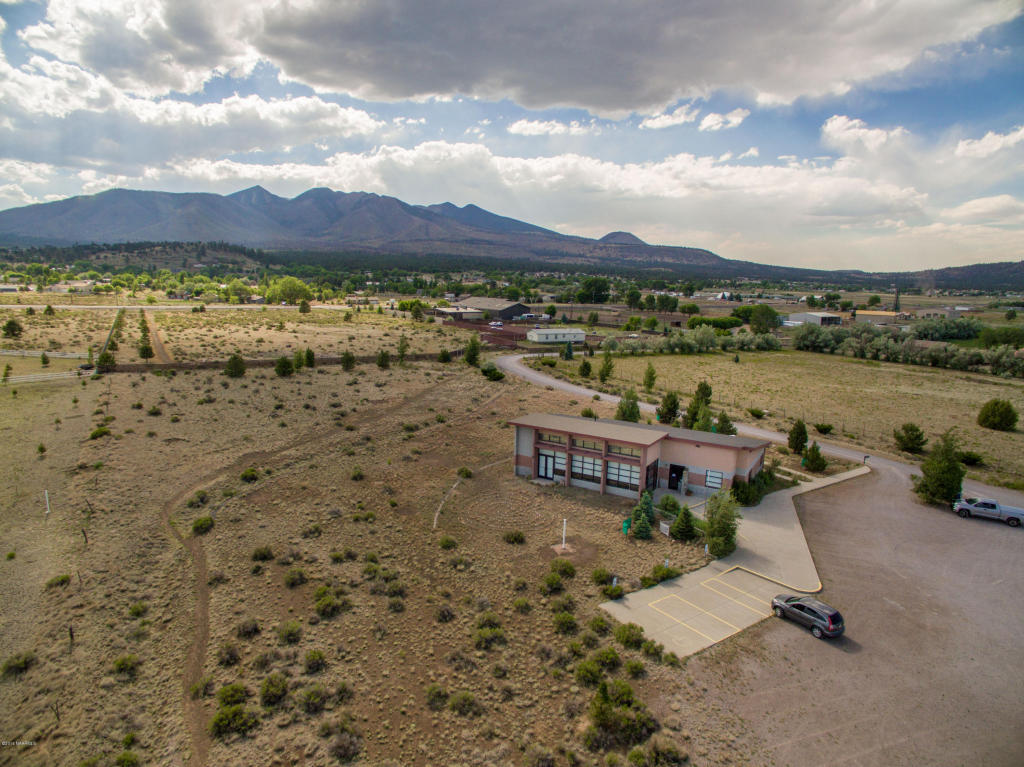 6134 E Black Bill Road, Flagstaff, AZ 86004