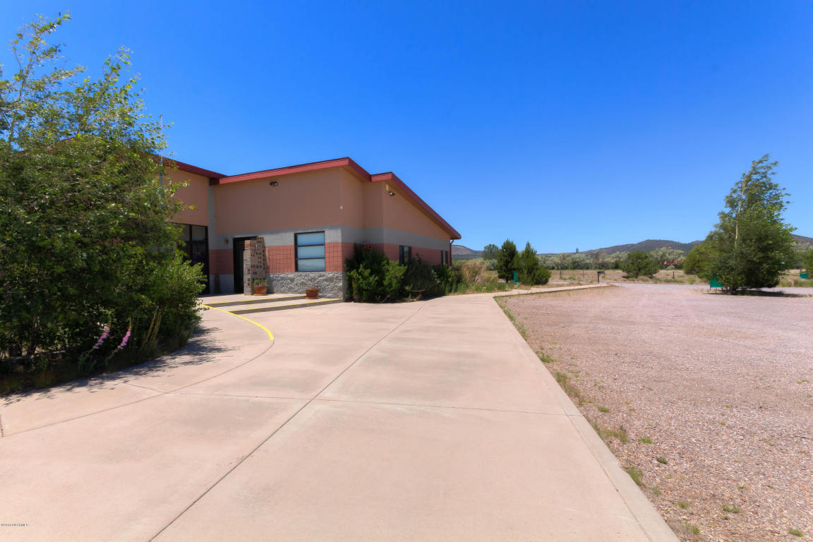 6134 E Black Bill Road, Flagstaff, AZ 86004