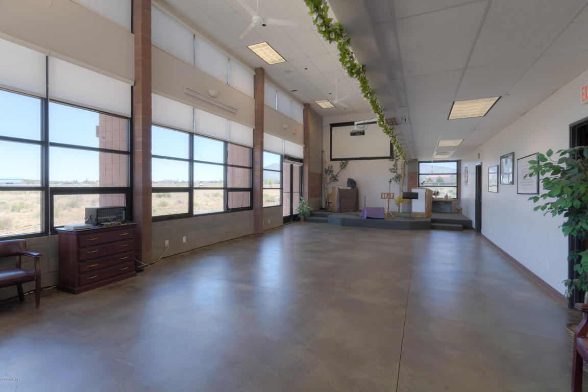 6134 E Black Bill Road, Flagstaff, AZ 86004
