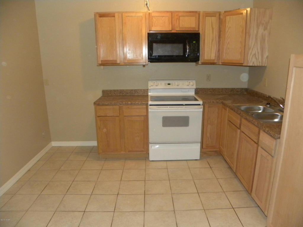 255 N 8TH, Holbrook, AZ 86025