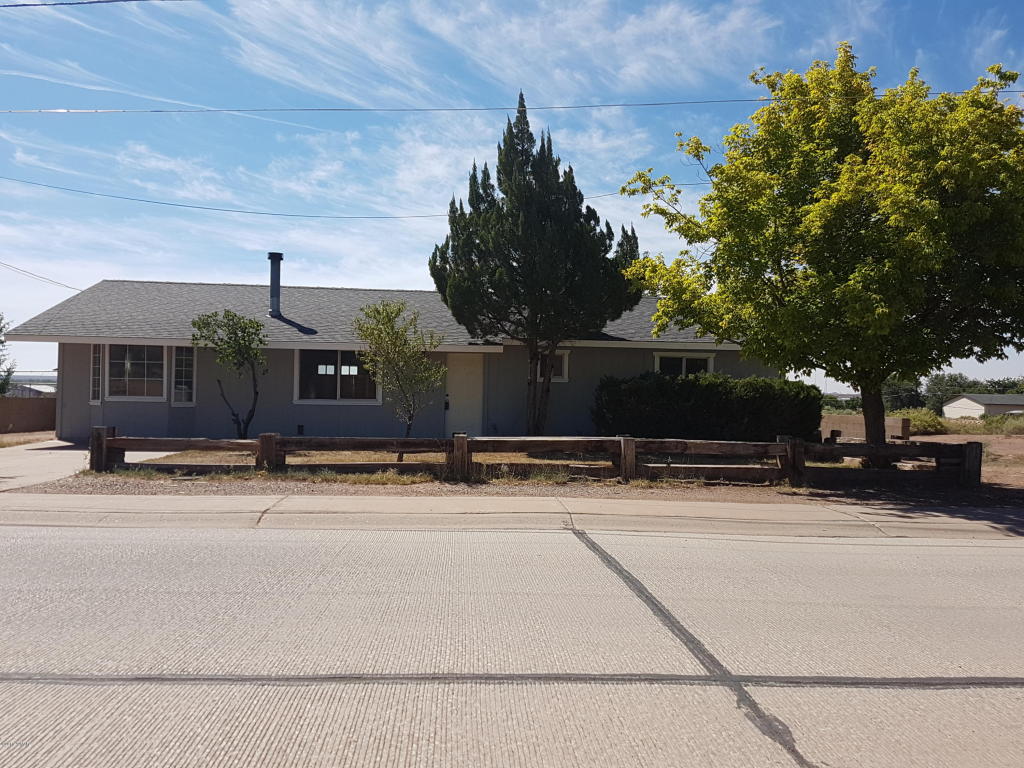 903 E FLORIDA Street, Holbrook, AZ 86025