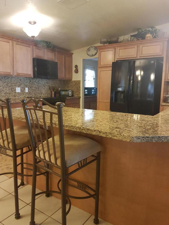 304 DESERT VIEW Drive, Holbrook, AZ 86025