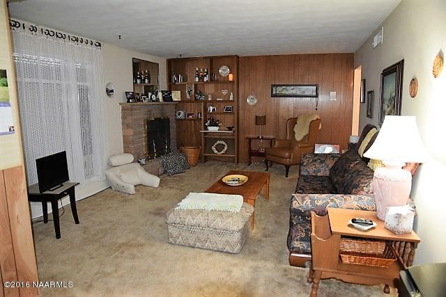 125 Navajo Drive, Winslow, AZ 86047