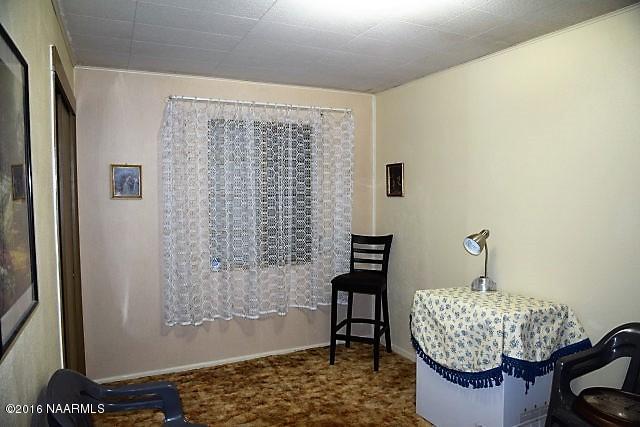 125 Navajo Drive, Winslow, AZ 86047
