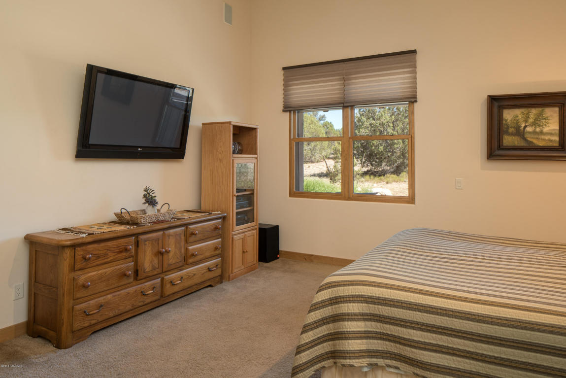 5763 W Johnny Mullins Drive, Prescott, AZ 86305