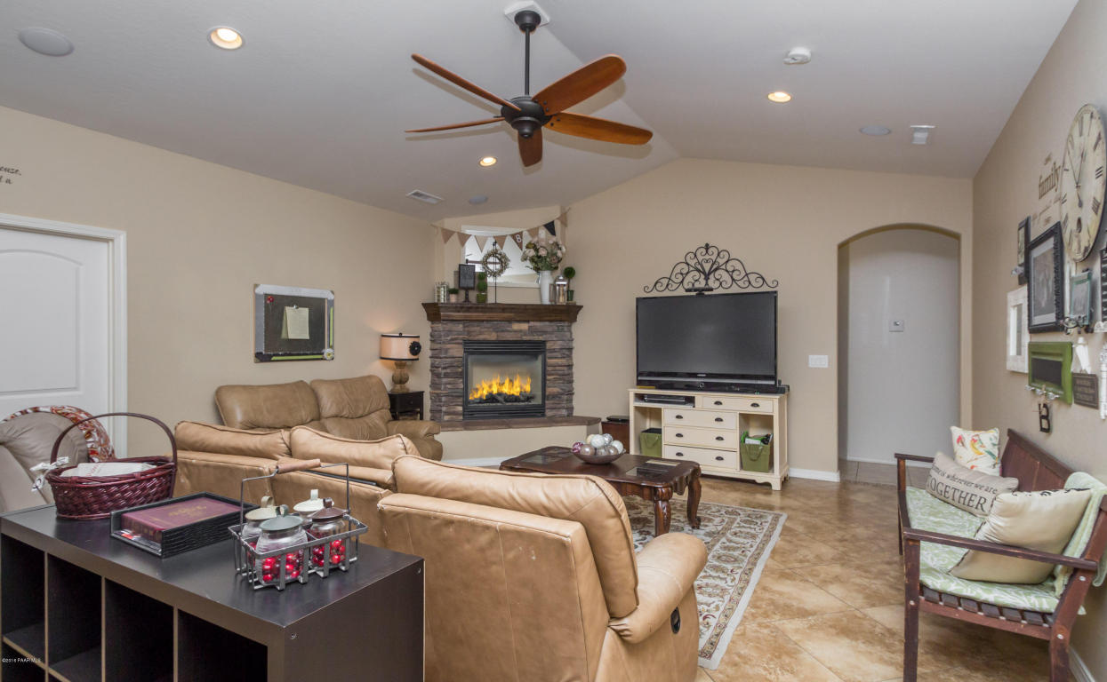 7040 E Aspen Circle, Prescott Valley, AZ 86314