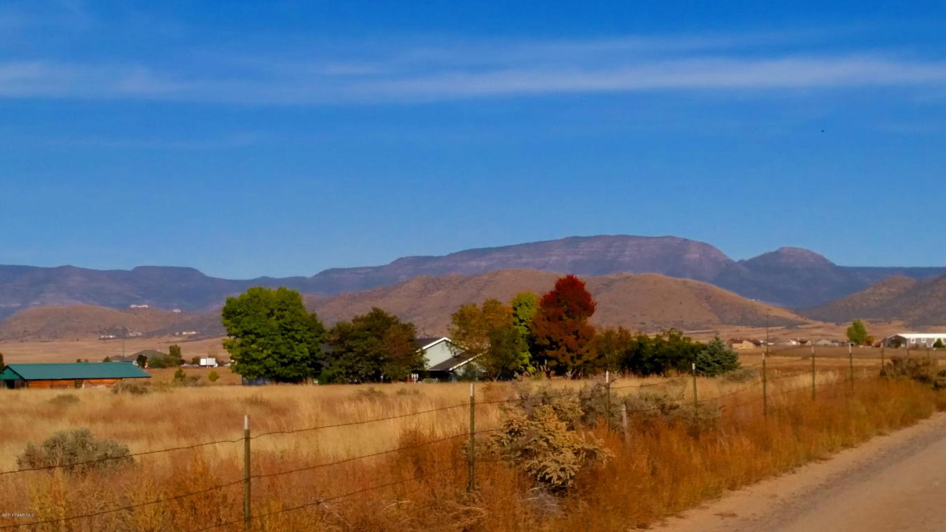 8410 E Lonesome Valley Road, Prescott Valley, AZ 86315