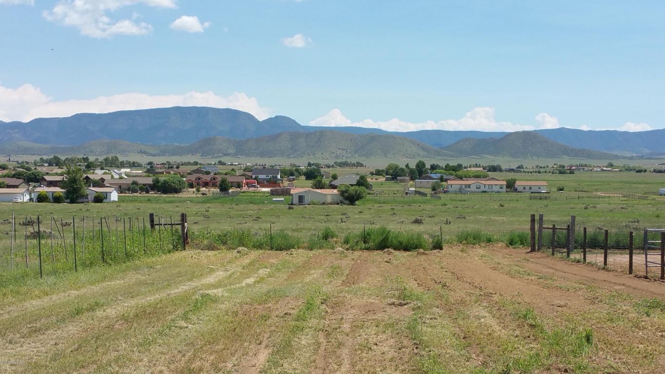 7425 E Trottin Down Road, Prescott Valley, AZ 86315