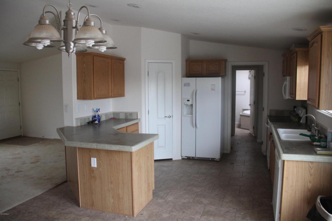 2248 W Cienega Drive, Ash Fork, AZ 86320
