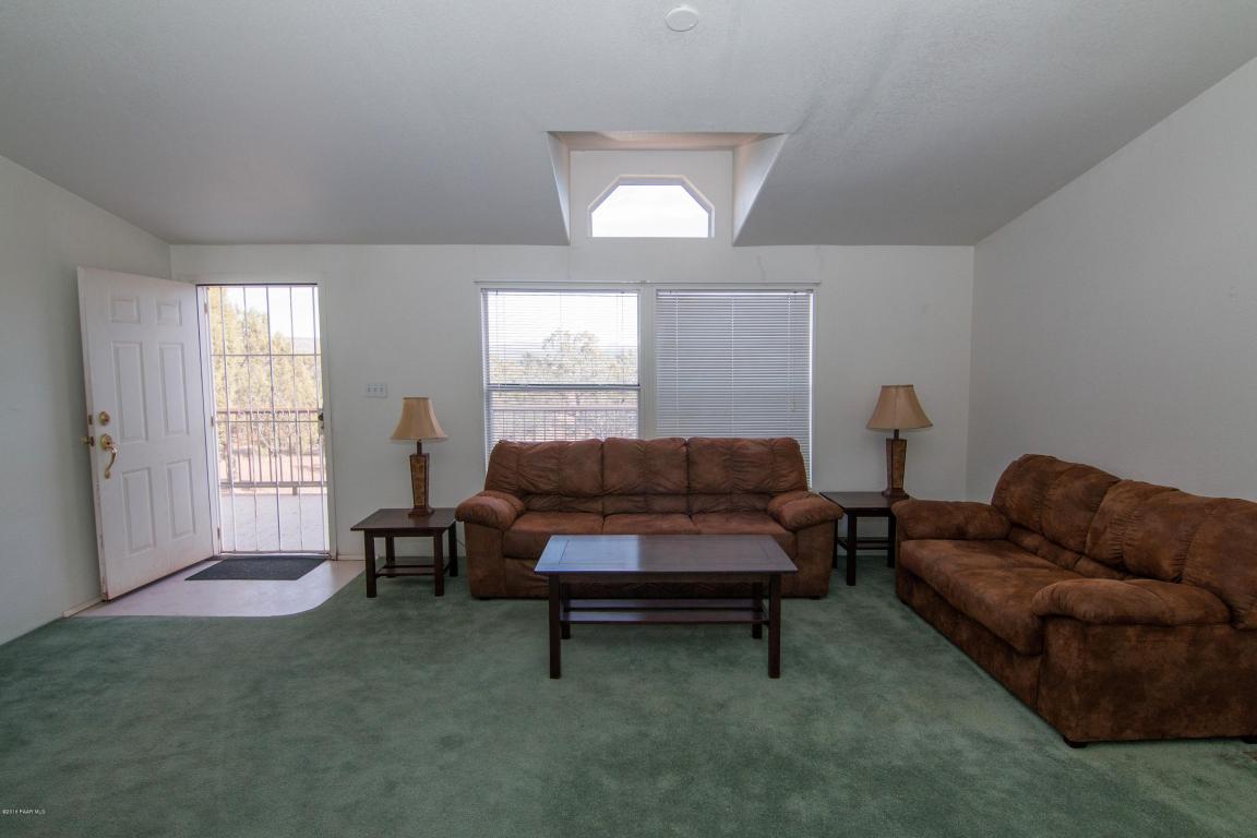 2040 W Cumberland Road, Ash Fork, AZ 86320