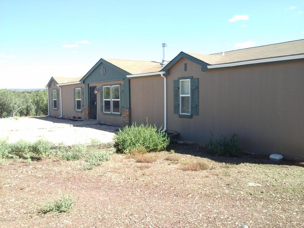 2642 W Roberts Road, Ash Fork, AZ 86320