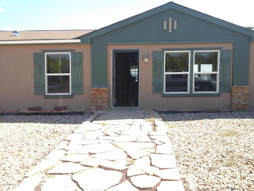 2642 W Roberts Road, Ash Fork, AZ 86320
